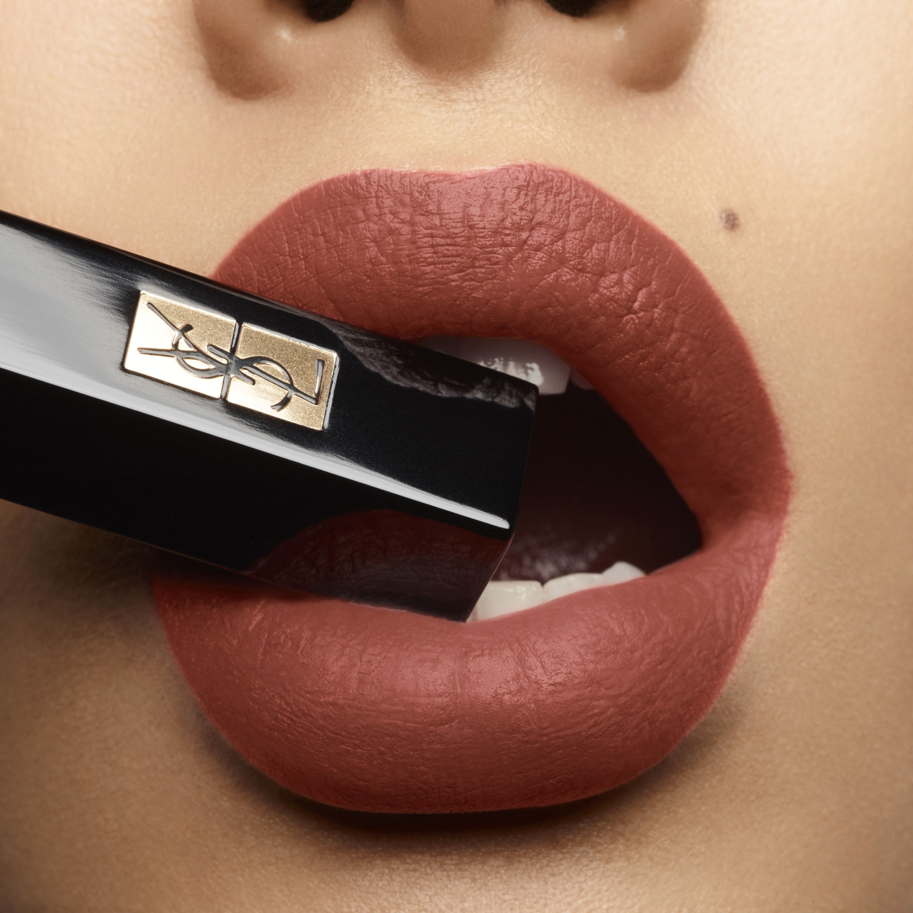 ROUGE PUR COUTURE THE SLIM VELVET RADICAL
