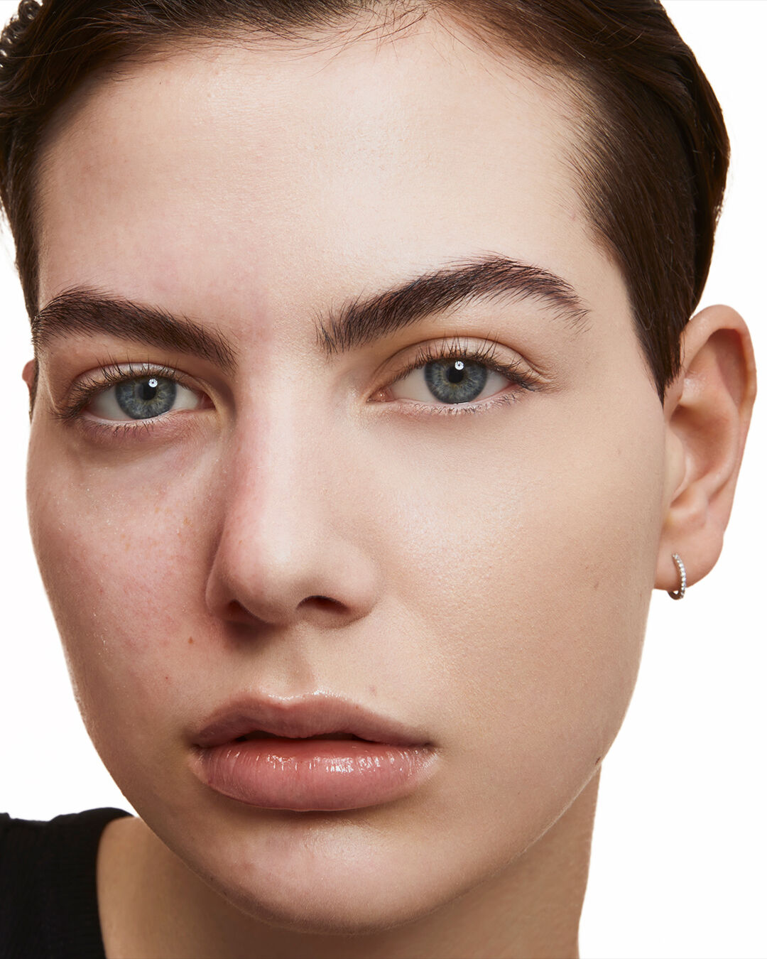 CORRETIVO FACIAL DE LONGA DURACAO YSL ALL HOURS CONCEALER COM ACABAMENTO NATURAL