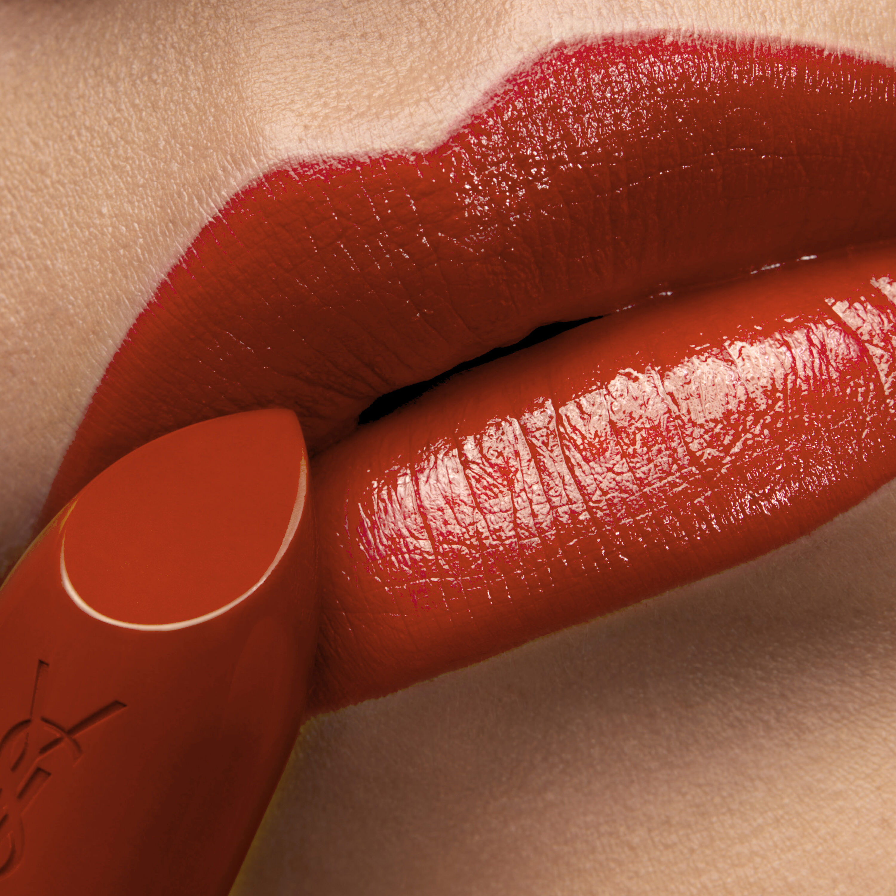 BATOM YSL ROUGE PUR COUTURE