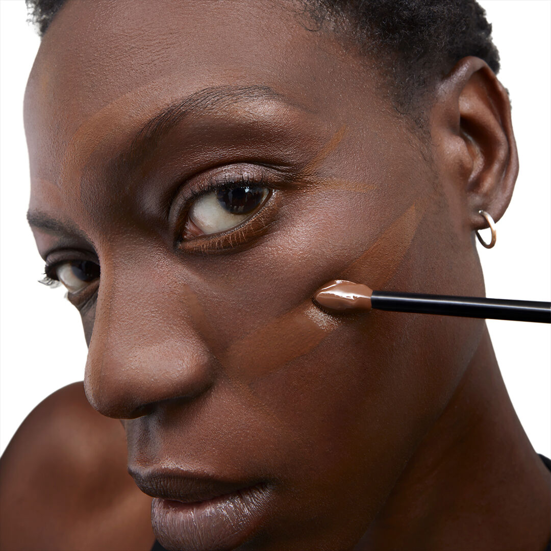 CORRETIVO FACIAL DE LONGA DURACAO YSL ALL HOURS CONCEALER COM ACABAMENTO NATURAL