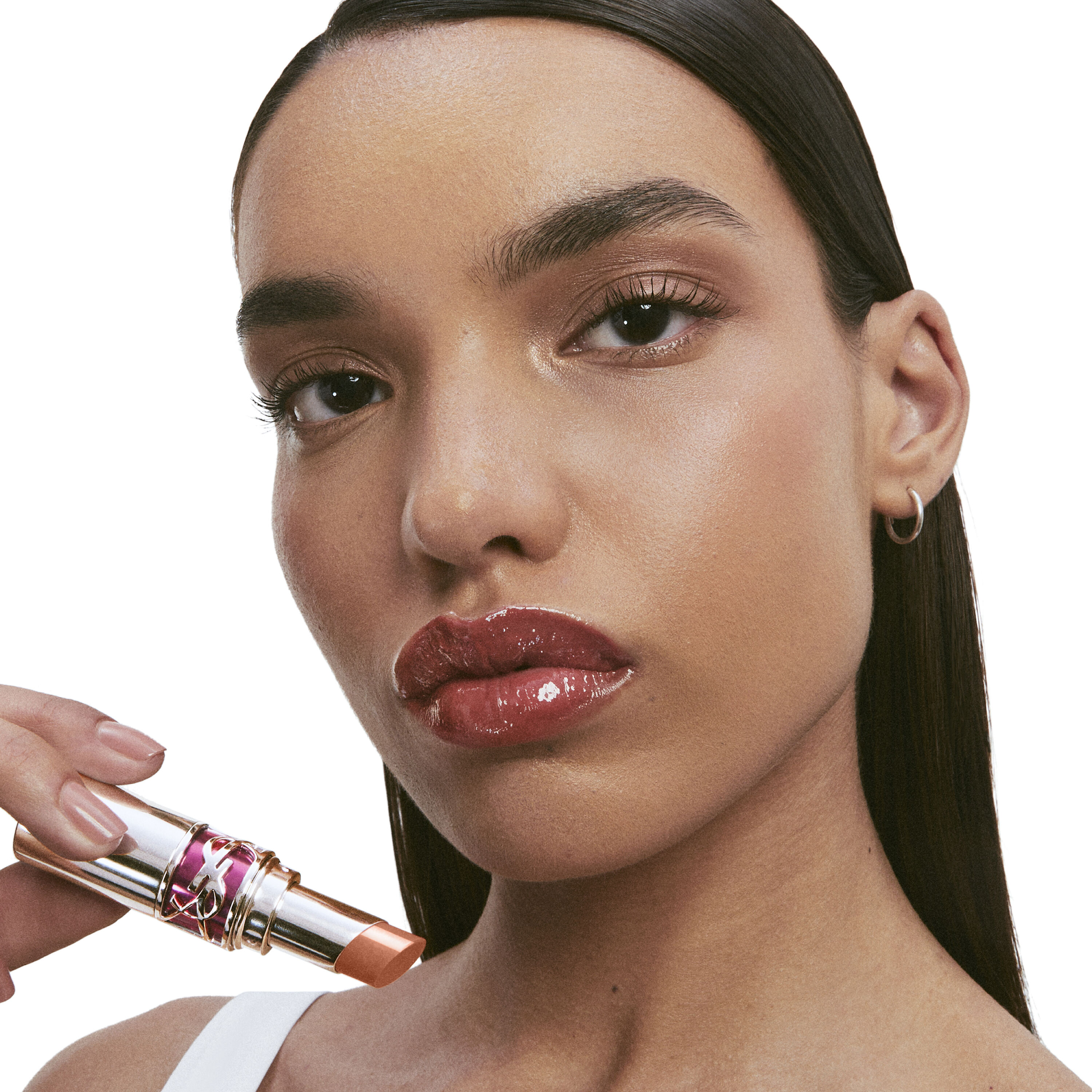 GLOSS LABIAL YSL LOVESHINE CANDY GLAZE GLOSS STICK COM COR INTENSA E EFEITO BRILHANTE