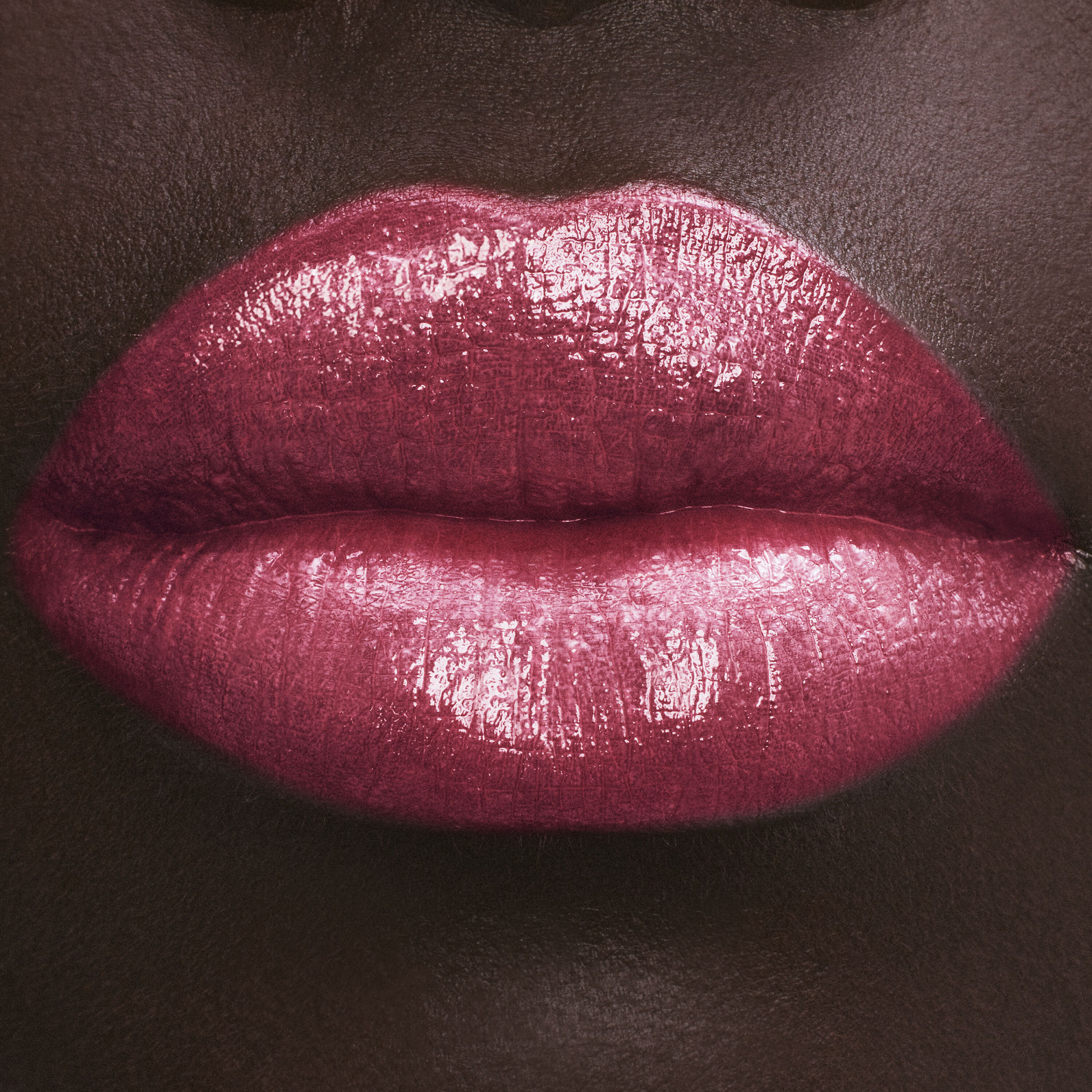 BATOM BRILHANTE HIDRATANTE YSL LOVESHINE LIP OIL ENRIQUECIDO COM POLPA DE FIGO