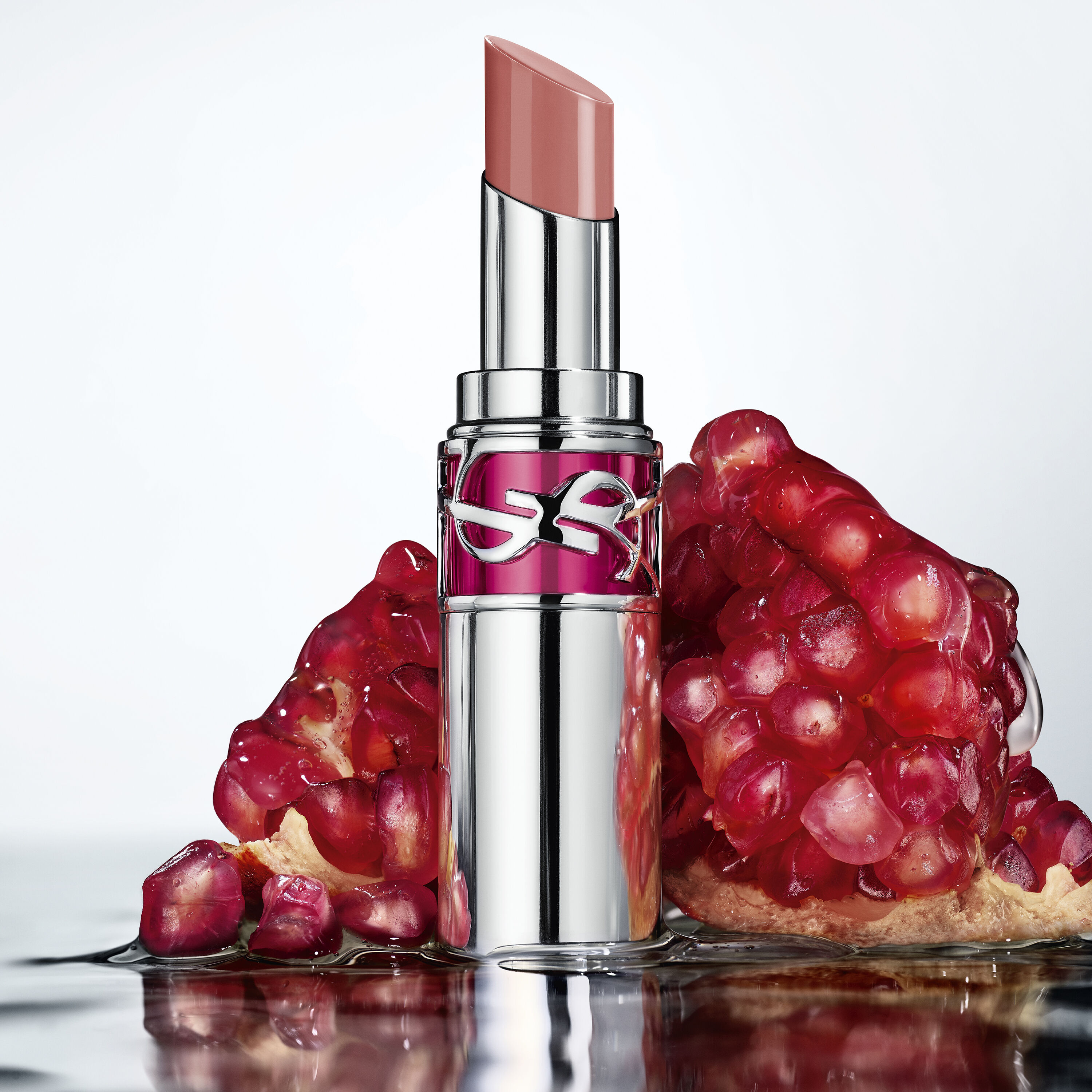 GLOSS LABIAL YSL LOVESHINE CANDY GLAZE GLOSS STICK COM COR INTENSA E EFEITO BRILHANTE
