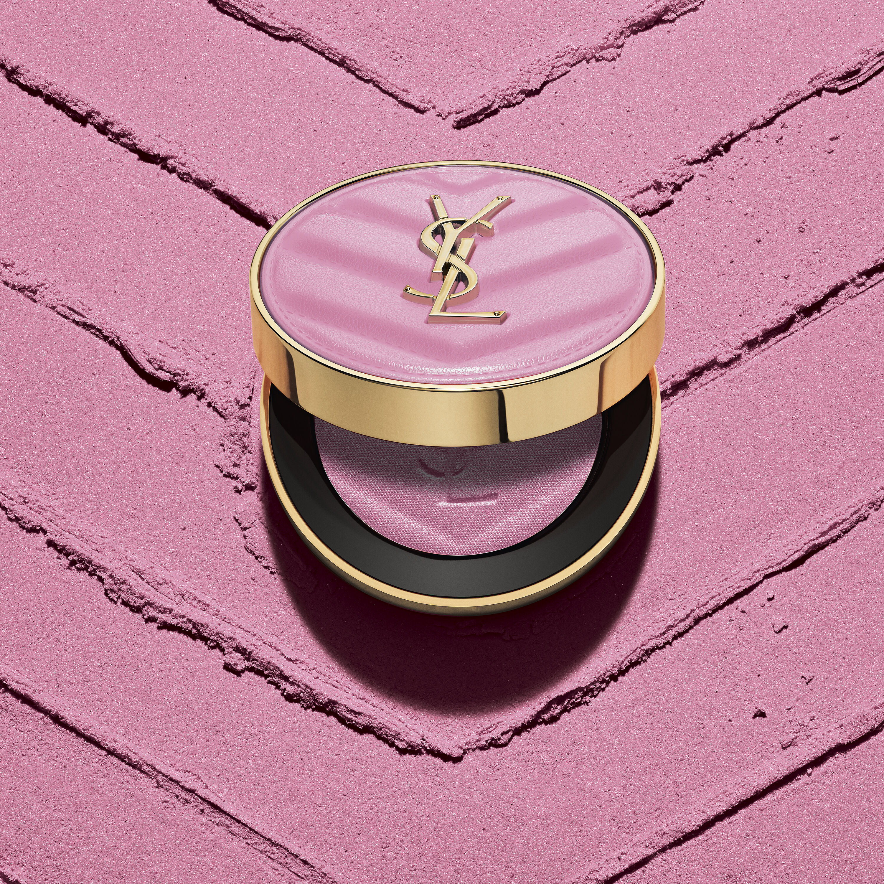 BLUSH EM PO COMPACTO YSL MAKE ME BLUSH POWDER COM EFEITO MATTE E ACABAMENTO IMPECAVEL