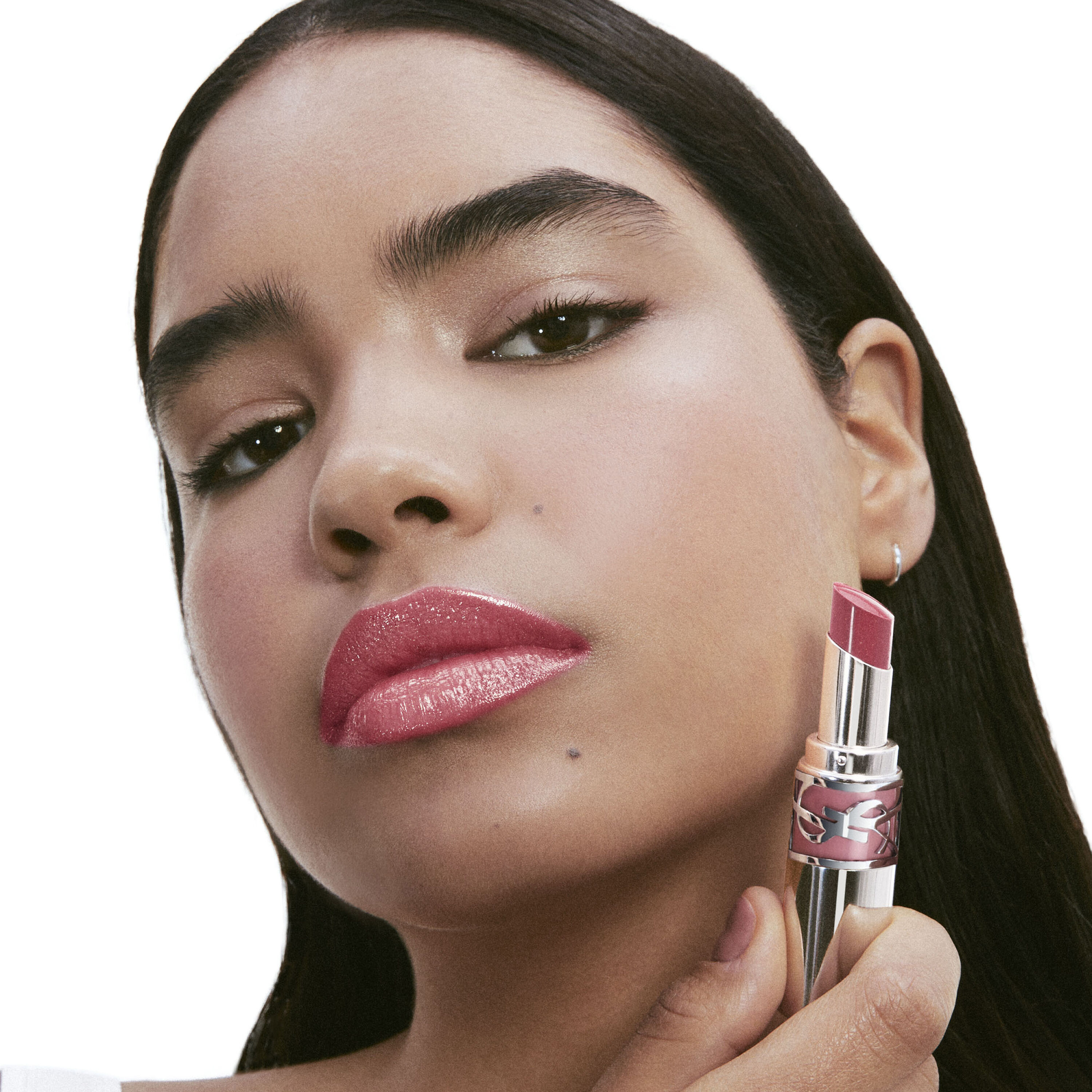 Batom com efeito gloss YSL LOVESHINE