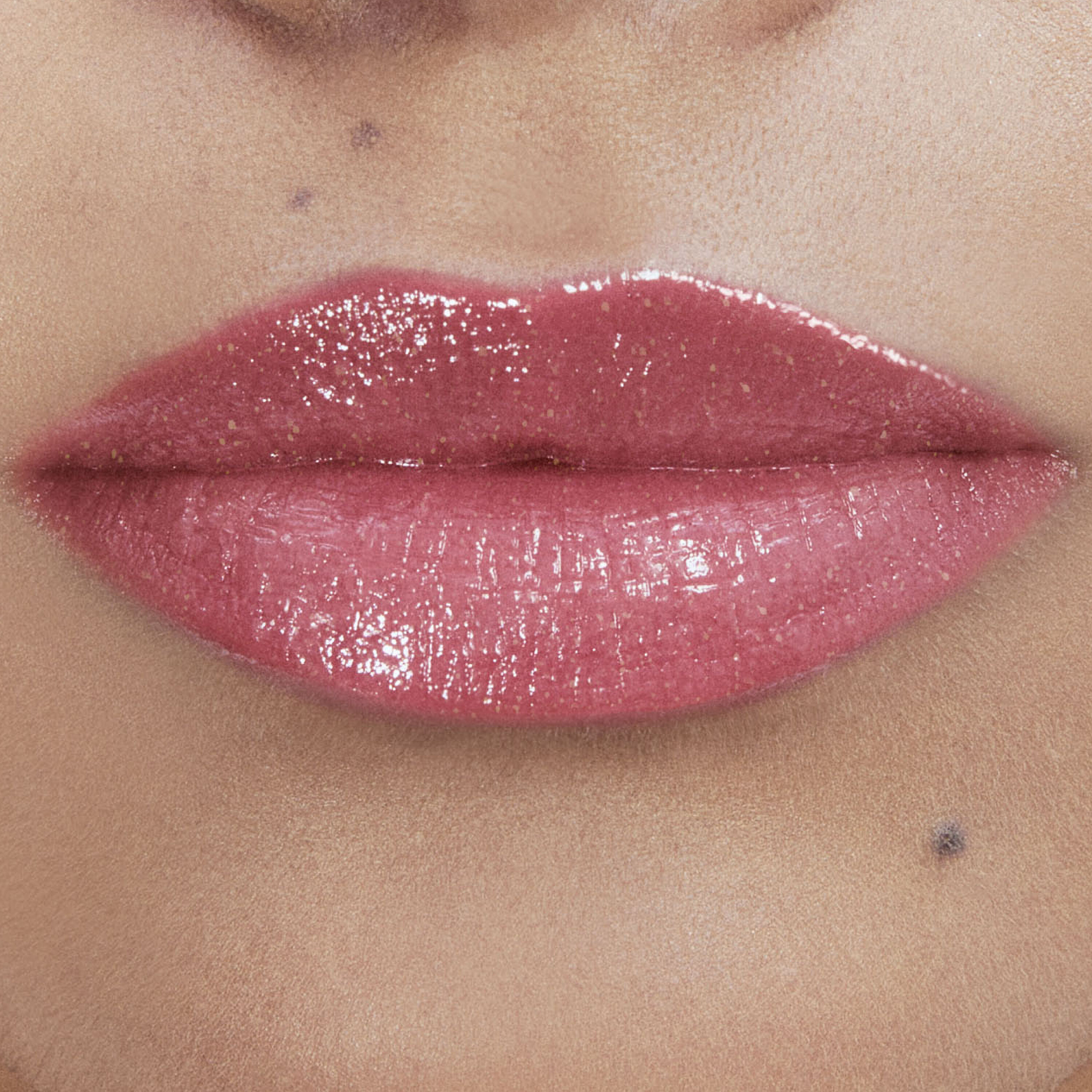 BATOM BRILHANTE HIDRATANTE YSL LOVESHINE LIP OIL ENRIQUECIDO COM POLPA DE FIGO